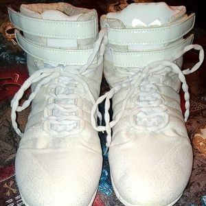 Nfinity titans cheer sneakers